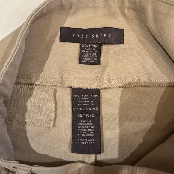 Capri pants - Brand new. Suzy Shier size XS. - Picture 6 of 6